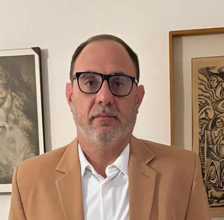 Dr. Juan Maradei
